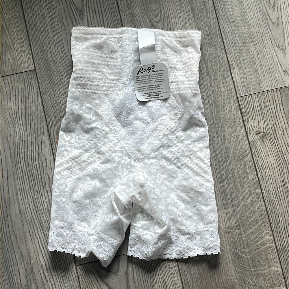 Rago compression shapewear shorts, size S